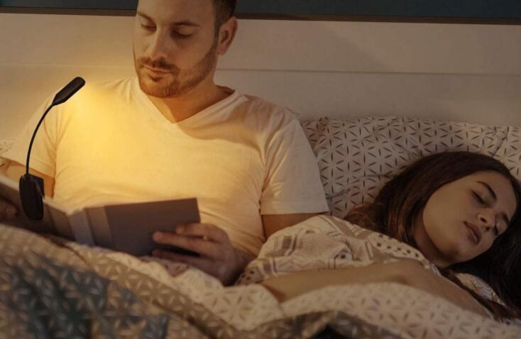 best book lights for reading in bed reviews and buying guide